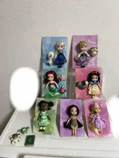 アニメータードール（ミニ）ティアナ、エルサ、ポカフォンタス、オーロラ姫のお人形