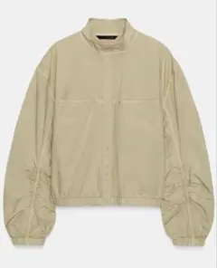 ZARA ベージュ クロップドジャケット