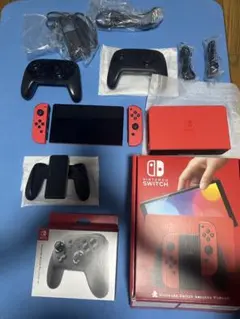 超美品！ニンテンドースイッチ マリオレッド有機ELモデル プロコン2個付き。