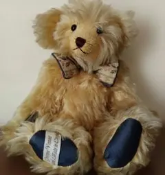 テディベア　（England「Georgia Vienna」製）