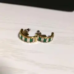 美品☆エメラルドグリーン フープピアス