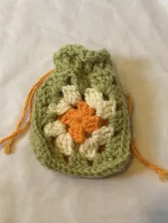 かぎ針編み 巾着袋 グラニースクエア