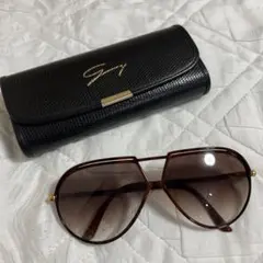 YVES SAINT LAURENT ヴィンテージ サングラス ケース付のサムネイル
