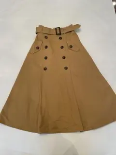 ナイロンスカート