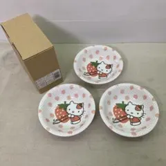 【新品未使用★3枚セット】ハローキティ　ミニカレー皿　ボウル　いちご　サンリオのサムネイル