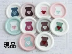 Item thumbnail for item 62135098-7afe-41c9-81e7-fae58eaa80c9