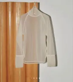 TODAYFUL 長袖 ヘンリーネック シアーカットソー ベージュ - メルカリ