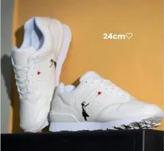 【新品未使用】にゅ〜ずSG8Brandalised バンクシー コラボ 24cm にゅ〜ず バンクシーコラボ スニーカー 24.5cm - メルカリ