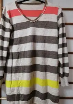 ストライプ Vネック ニット