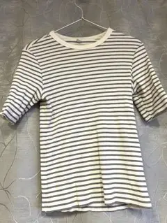 UNIQLO ボーダー 半袖カットソー リブ素材