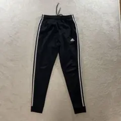 【F3526】adidas ジョガーパンツ サイズS ブラック