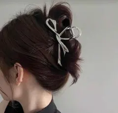 シルバー リボンデザイン ヘアクリップ 韓国風 メタル ヘアアクセサリー