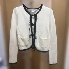 ZARA レースアップ ニットカーディガン ホワイト ブラックのサムネイル