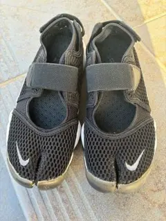 【定番人気】NIKE エアリフト ブリーズ 23cm（ブラック）