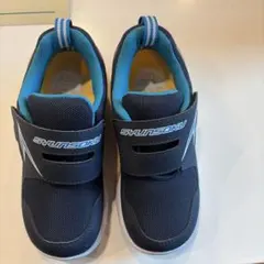 瞬足　シュンソク　18.5センチ　細め　ネイビー　ブルー