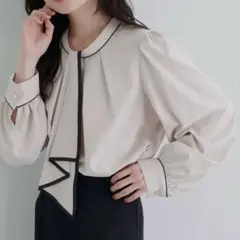 【新品タグ付き】natural couture 配色ボウタイ２WAYブラウスのサムネイル