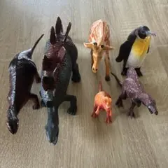 恐竜・動物フィギュア6体セット