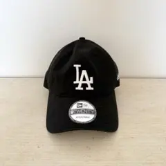 New Era 9TWENTY LA ブラックキャップ