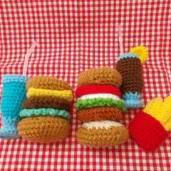【送料込み】ハンドメイド　毛糸おままごと　ファーストフード