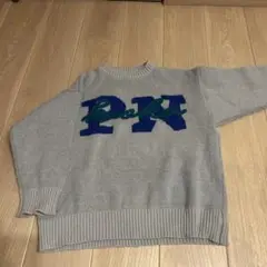 グレー ロゴ入り ニットセーター 長袖