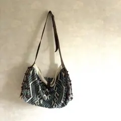 ネイティブ柄 ショルダーバッグ フリンジ レザーベルトのサムネイル