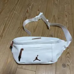 JORDAN ボディバッグ ホワイトのサムネイル