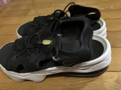 NIKE エアマックスココサンダル