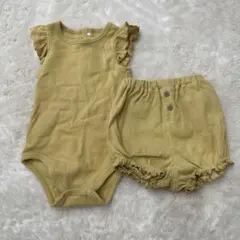 フリル付きボディスーツとショートパンツセット 80cm