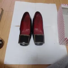 Yves Saint Laurent バックル付きローファー