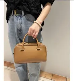 【美品】ミラオーウェン　ワイドボストンバッグ ショルダーバッグ キャメルのサムネイル