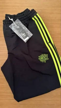 【新品】adidas × always ナイロンパンツ　XL