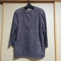 グレー ノーカラージャケット スエード風