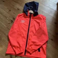 umbro フード付きオレンジジャケット