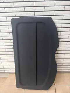 日産　NISSAN キックス　トノカバー ブラック