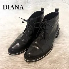 DIANA レースアップブーツ 黒　エナメルのサムネイル
