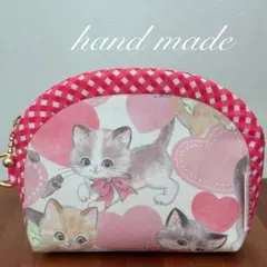 ▶︎W14 ハンドメイドポーチ sarara 猫 コスメポーチサニタリー ハチワレ