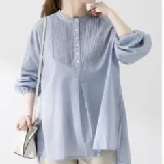 アーバンリサーチサニーレーベル　コットンタックドレスシャツ　ライトブルー