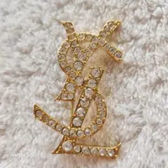 Yves Saint Laurent YSL サンローラン ロゴ ブローチのサムネイル