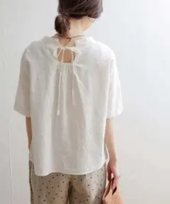 アーバンリサーチ　リネンコットンバックリボンブラウス　プルオーバー ブラウス