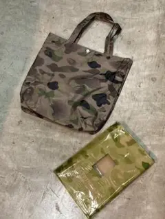 A BATHING APE 未使用 エイプ トート バッグ2012 E-MOOKのサムネイル