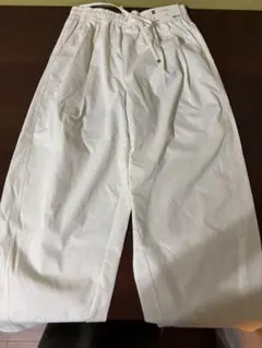 新品 GU バレルアンクルパンツ ホワイト S