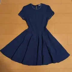miu miu ネイビー フレアワンピース 半袖のサムネイル