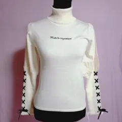 【新品タグ付き】アクシーズファム ポエティック 袖レースアップニットプルオーバー