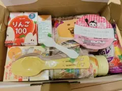 ミルク200ml、アタッチメント、離乳食、りんごジュース、スプーン