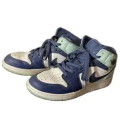 Nike Air Jordan 1 Mid スニーカー　ミントグリーン