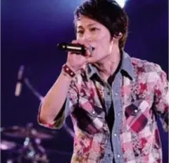 UVERworld TAKUYA∞ 着用 AYUITE 花柄刺繍シャツのサムネイル