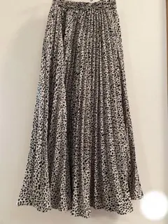 《RETRO GIRL》ヒョウ柄 プリーツスカート