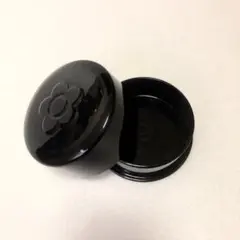 マリークワント　パウダーケースのサムネイル