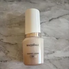 マキアージュ美容液　ファンデーション　エッセンスリキッドEX 00