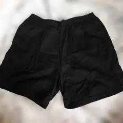 ユニクロ　黒 ショートパンツ ウエストゴム　D64